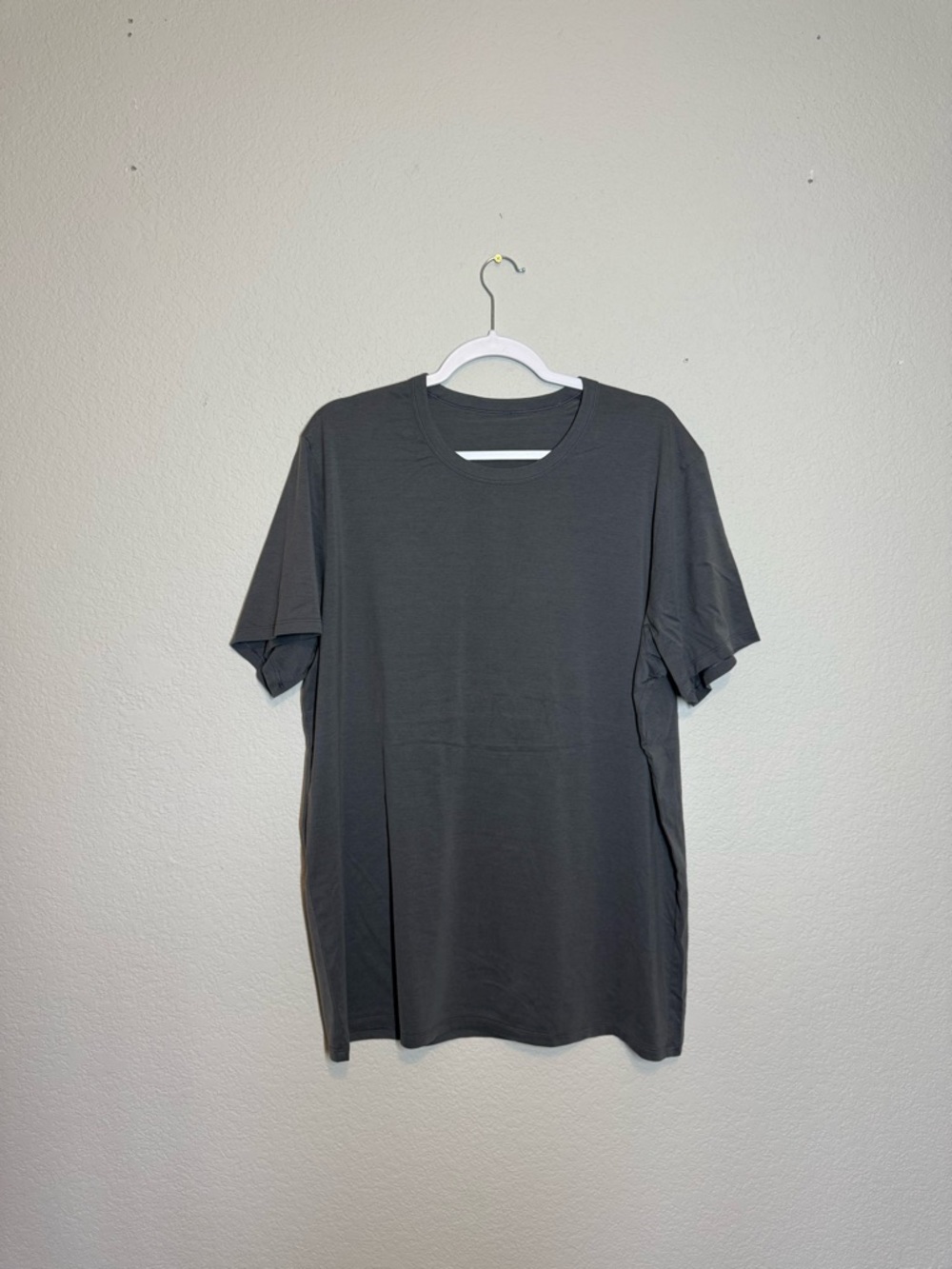 Lululemon | Men's Classic Crew Neck T-Shirt - Charcoal - XL